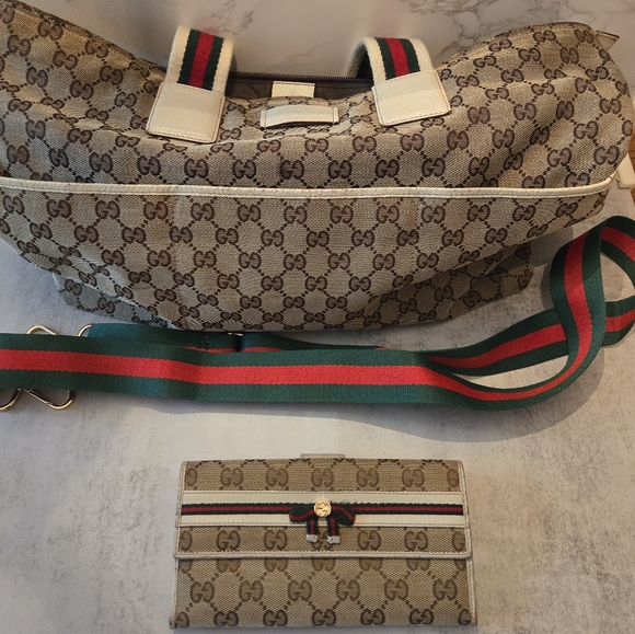 I'm LIVE!!! Come join me!! Share Show! GIVEAWAYS!! - Picture 3 of 16